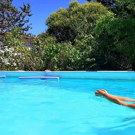 Le Portel Des Arnaud D'hotes Bed & Breakfast 3*
