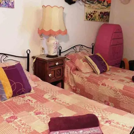Le Portel Des Arnaud D'hotes Bed & Breakfast 3*
